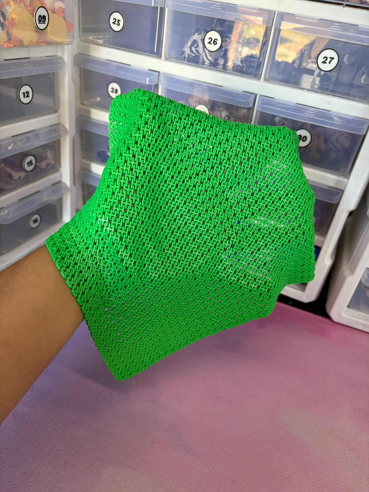Satisfying Mesh Fidget