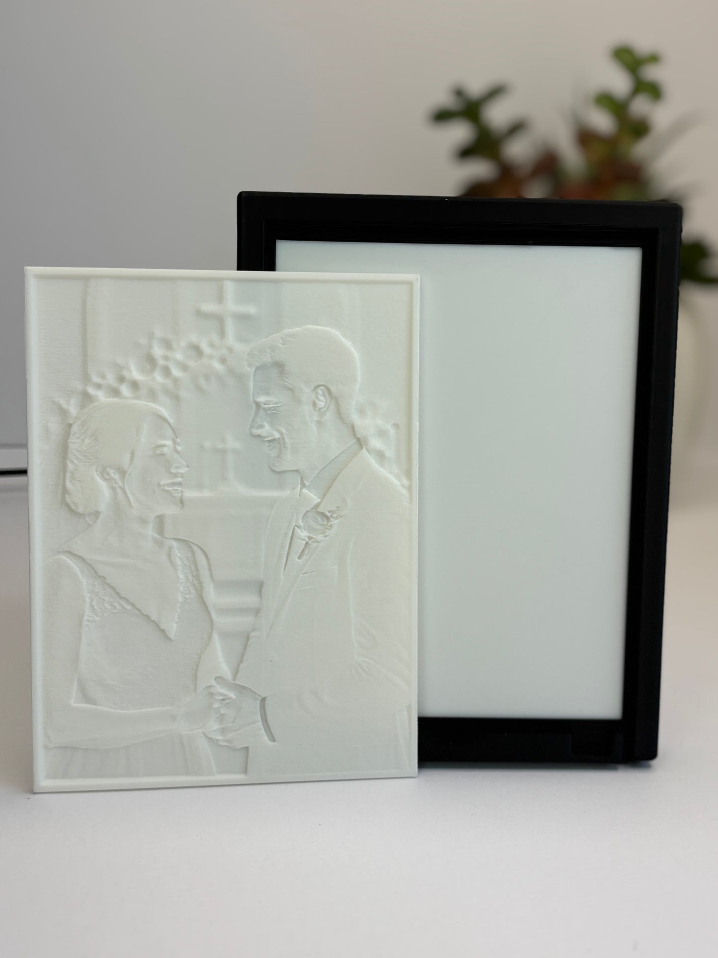 Custom Lithophane Light – Personalized 3D Photo Lamp
