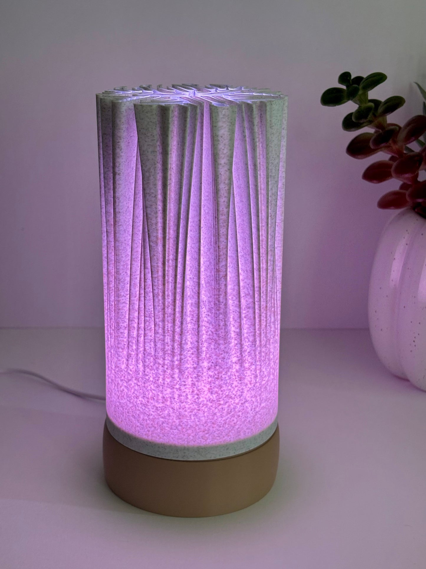 Luma Glow Lamp – 3D Printed Decorative Lamp